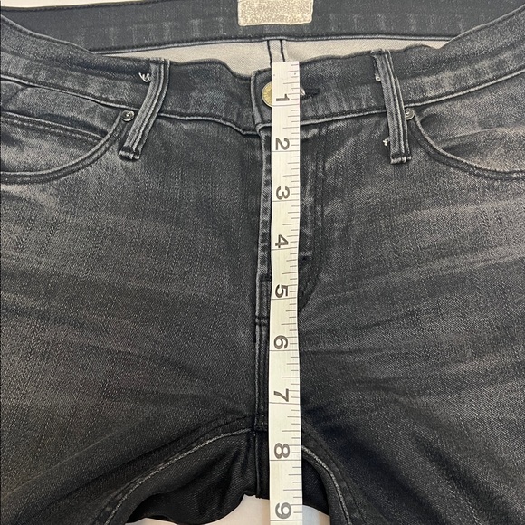 MOTHER THE RUNAWAY IN LIES & SHADOWS LOW RISE BLACK WASH FLARE DENIM SIZE 25 - Picture 15 of 16